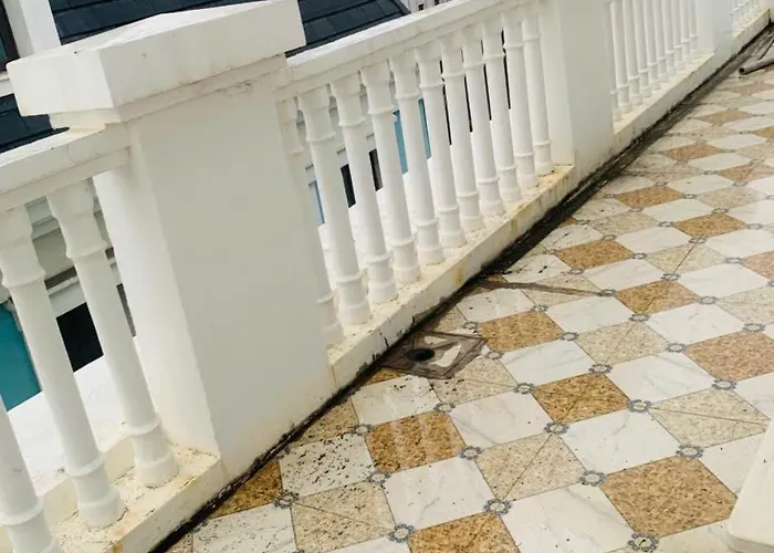 Hotel Blue Wave
